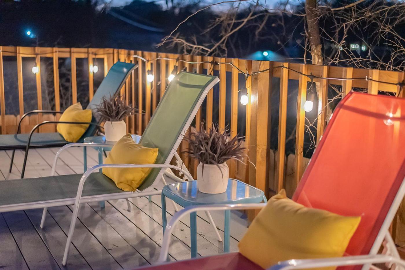 Game Room, Pool & Fire Pit At The Medical Center サンアントニオ エクステリア 写真