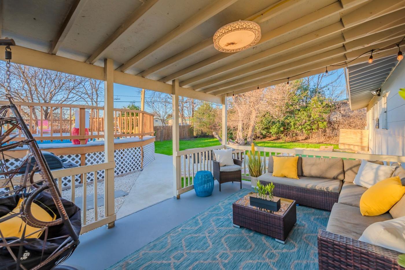 Game Room, Pool & Fire Pit At The Medical Center サンアントニオ エクステリア 写真